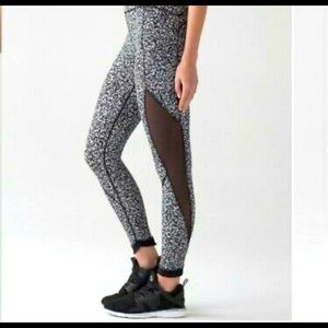 Lululemon HR Sole Training Crop